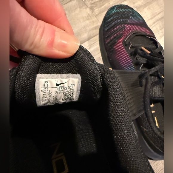 Nike Black and Multicolor Athletic Shoes - Picture 4 of 5